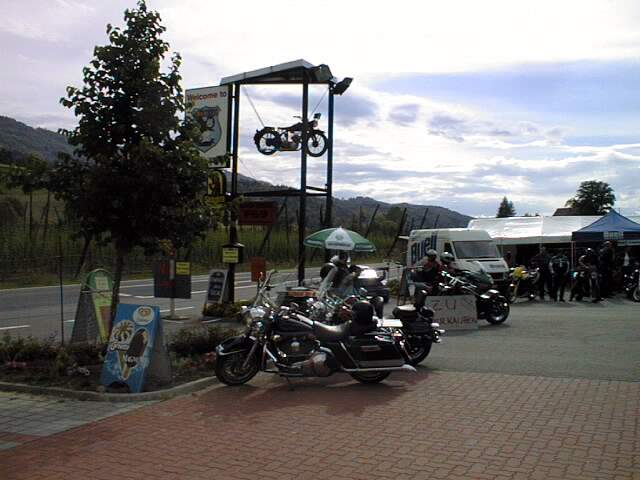 PIC00010